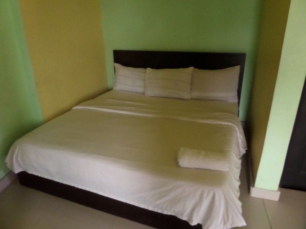 Flamingo Hotel Festac Town Exterior foto