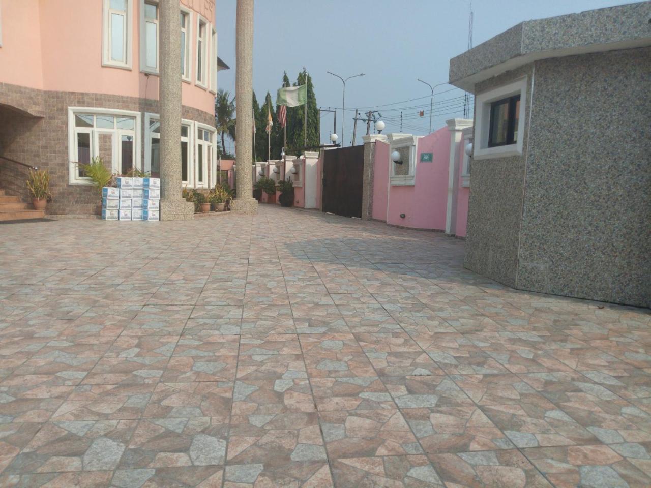 Flamingo Hotel Festac Town Exterior foto
