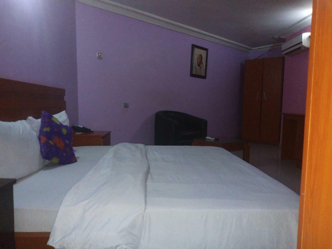 Flamingo Hotel Festac Town Exterior foto